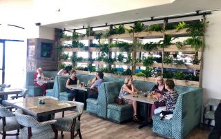 How Living Walls Can Enhance the Ambiance of a Restaurant