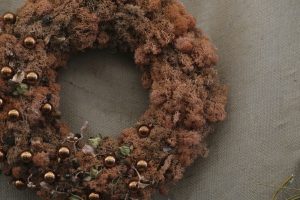 Using Preserved Moss Walls for Holiday Decor